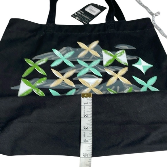 NWT Dakine Plate Lunch Black and Green Geometric Tote Bag - Picture 7 of 9